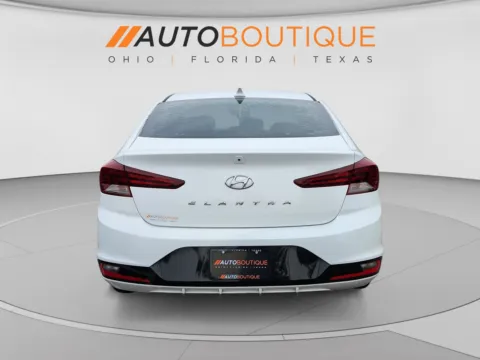 More photos of 2019 Hyundai Elantra SEL at Auto Boutique Ohio, OH