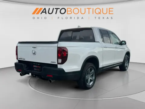 More photos of 2021 Honda Ridgeline RTL at Auto Boutique Ohio, OH