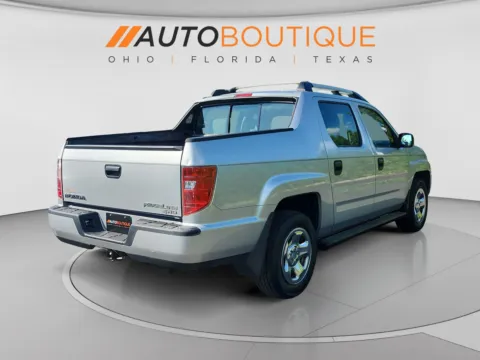 More photos of 2011 Honda Ridgeline RT at Auto Boutique Ohio, OH