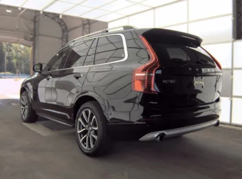 More photos of 2018 Volvo XC90 Momentum at Auto Boutique Ohio, OH