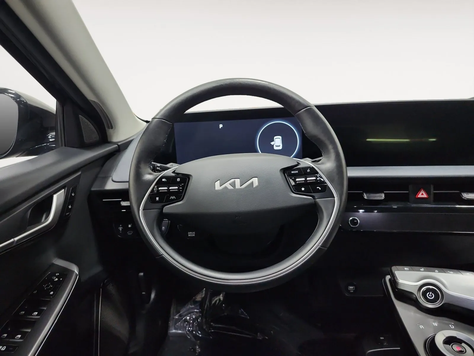 Kia EV6 photo 12
