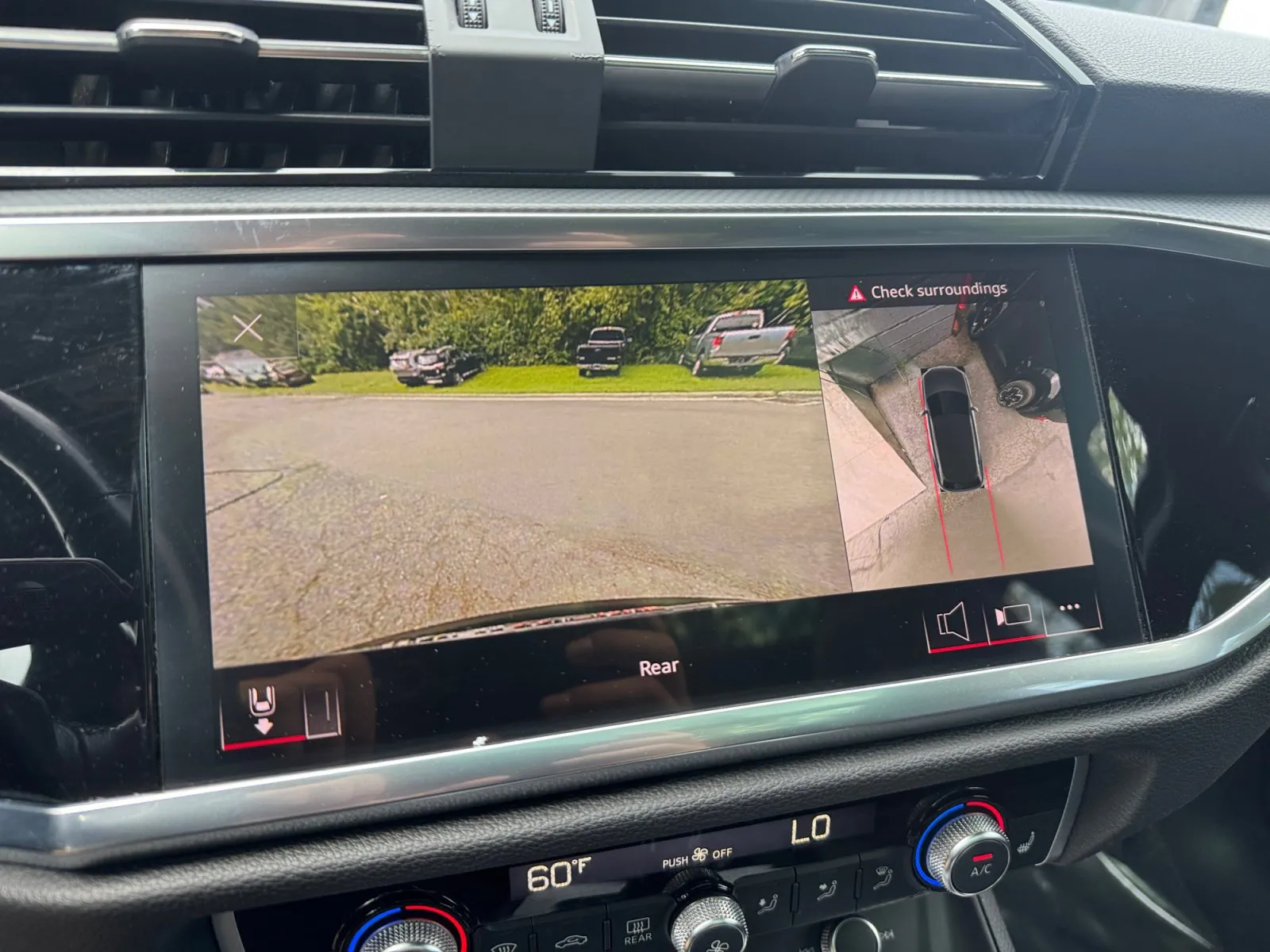 Audi Q3 photo 19