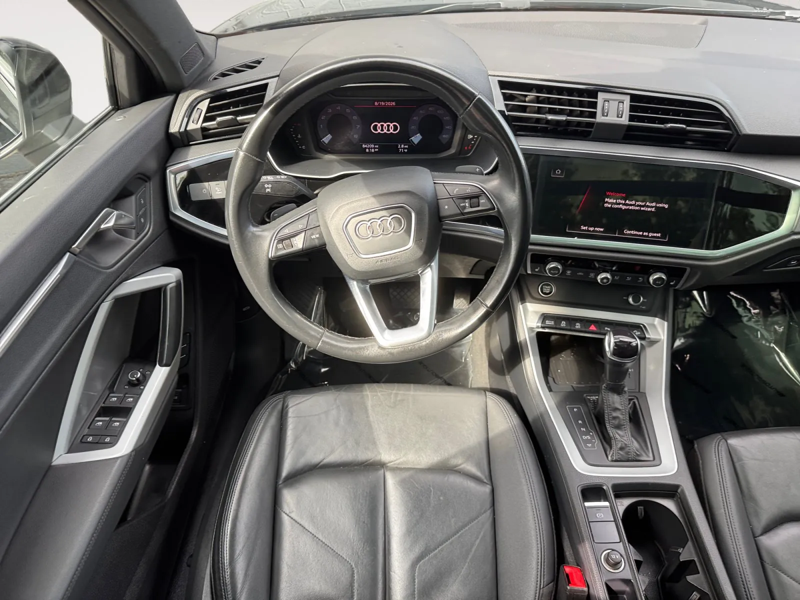Audi Q3 photo 10