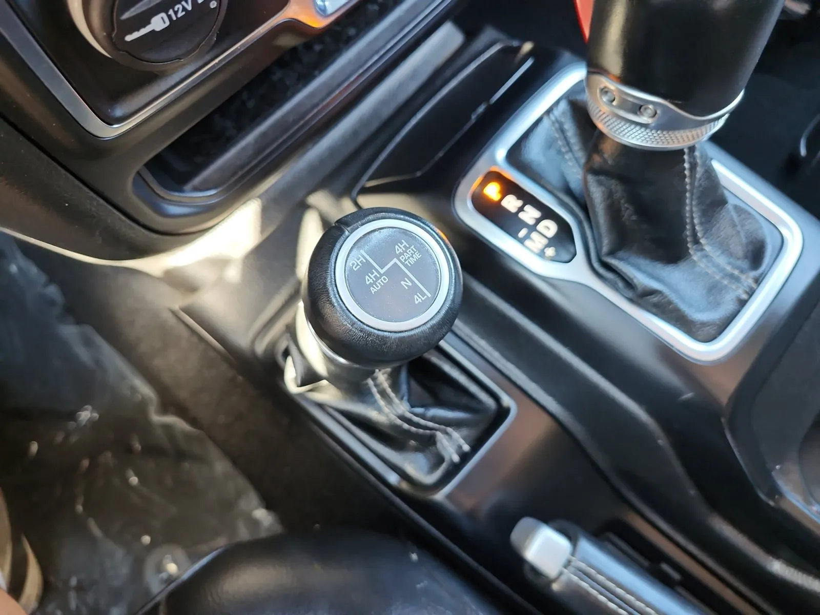 Jeep Wrangler photo 23
