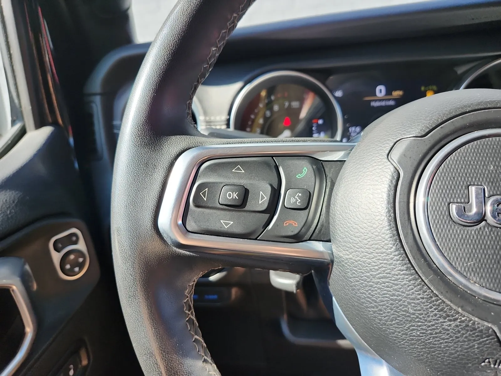 Jeep Wrangler photo 26