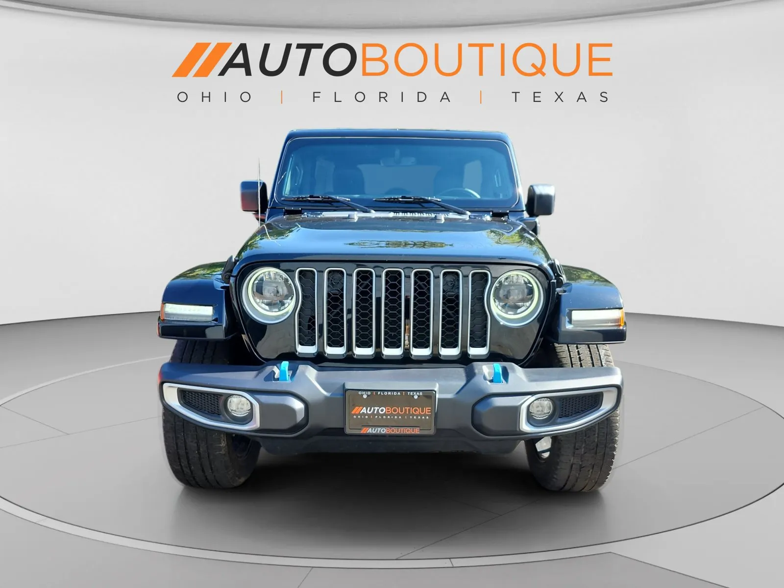 Jeep Wrangler photo 8