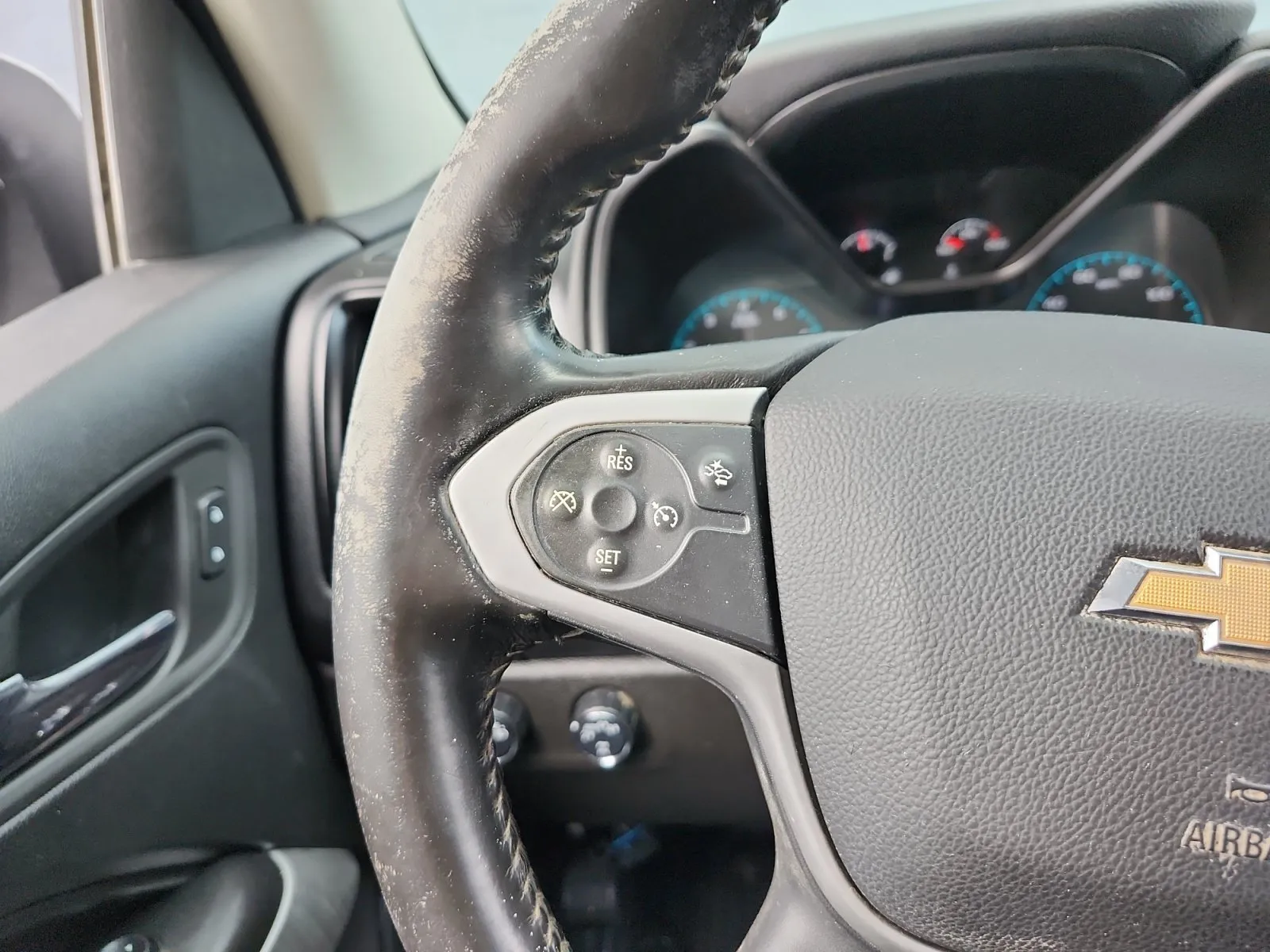 Chevrolet Colorado photo 21