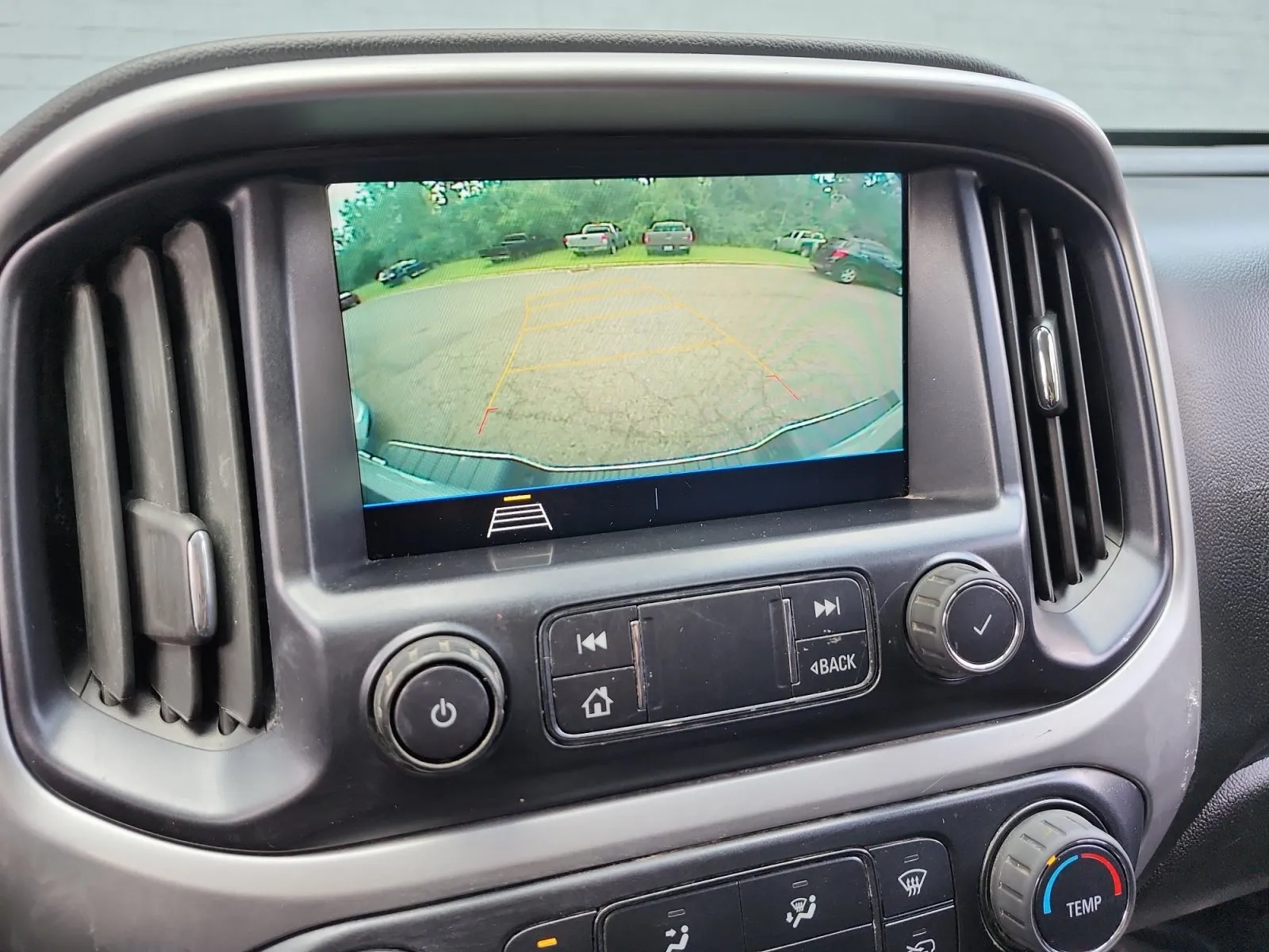 Chevrolet Colorado photo 17
