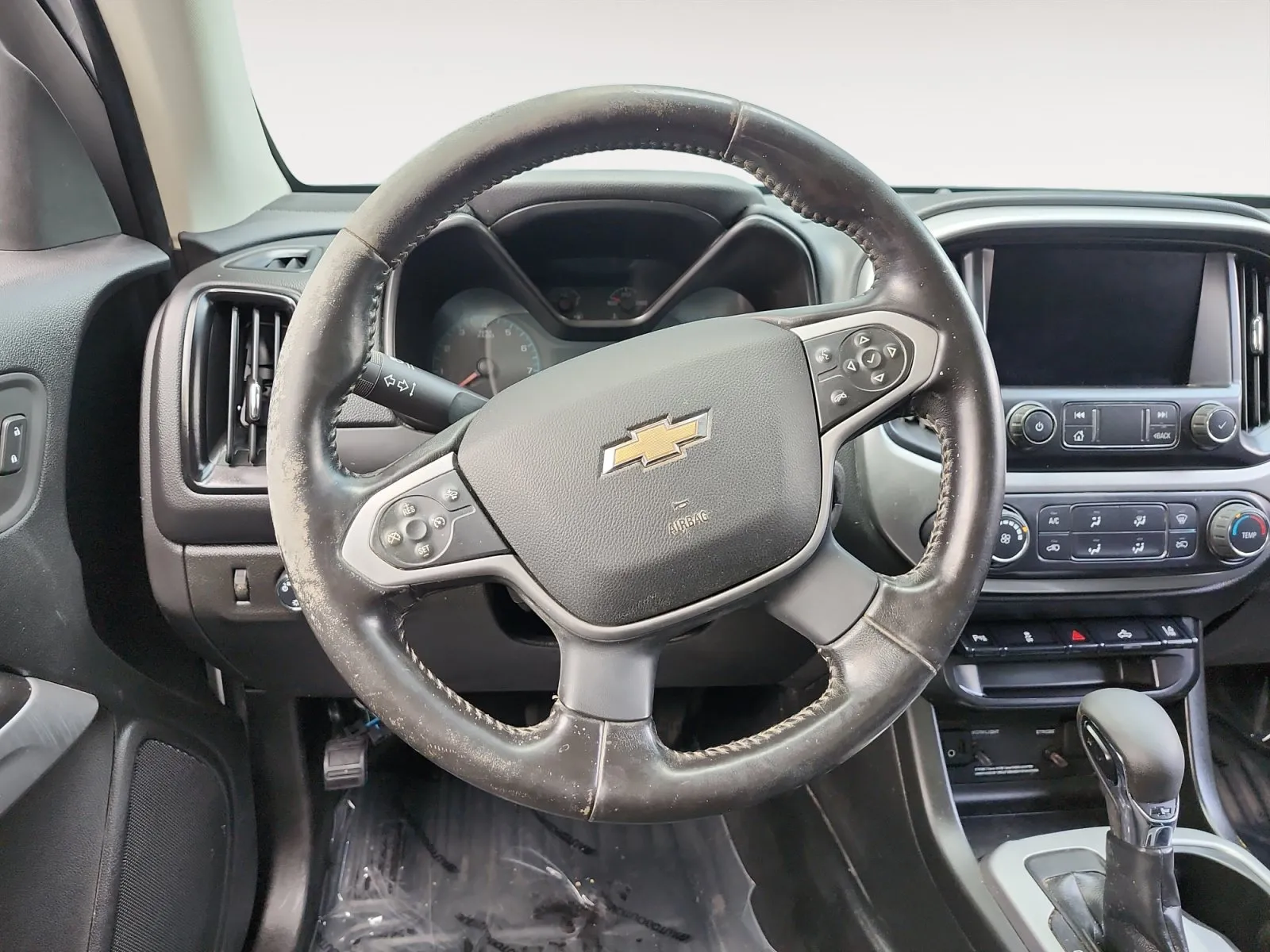 Chevrolet Colorado photo 12