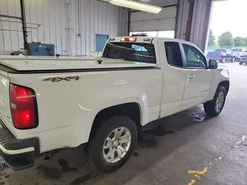 Another view of 2022 Chevrolet Colorado 4WD LT for sale in Columbus, OH at Auto Boutique Ohio