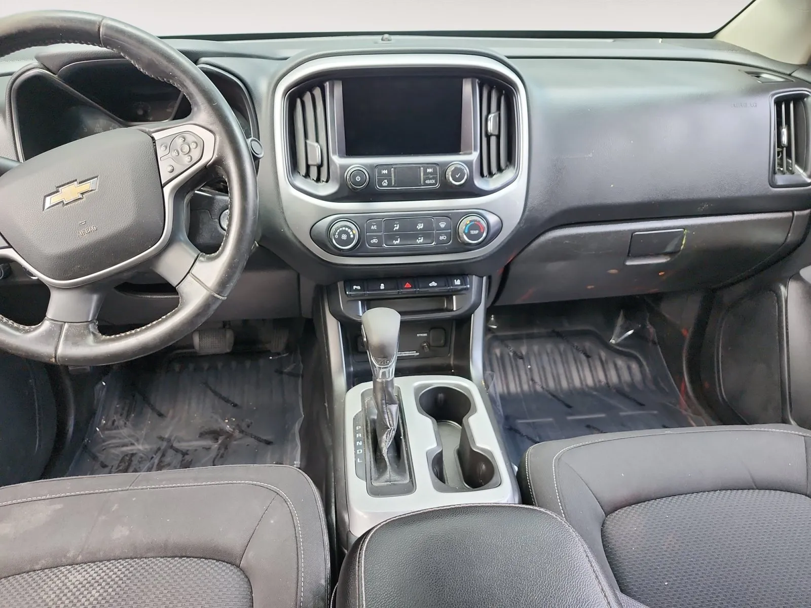Chevrolet Colorado photo 11
