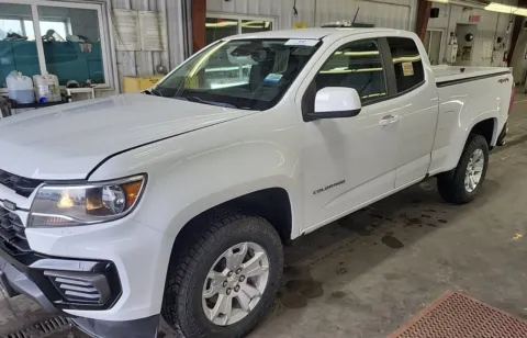 White 2022 Chevrolet Colorado 4WD LT for sale in Columbus, OH