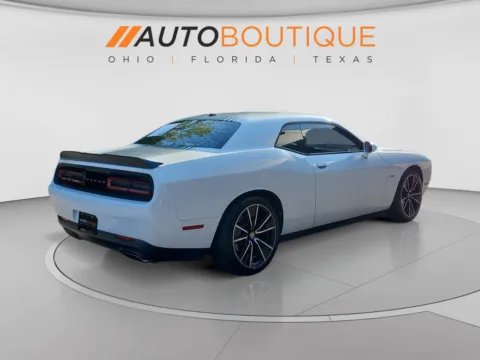 More photos of 2017 Dodge Challenger R/T Shaker at Auto Boutique Ohio, OH