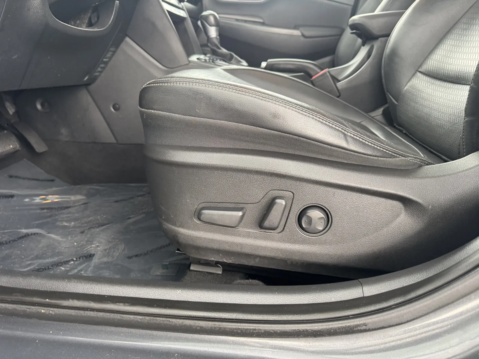 Hyundai Kona photo 32