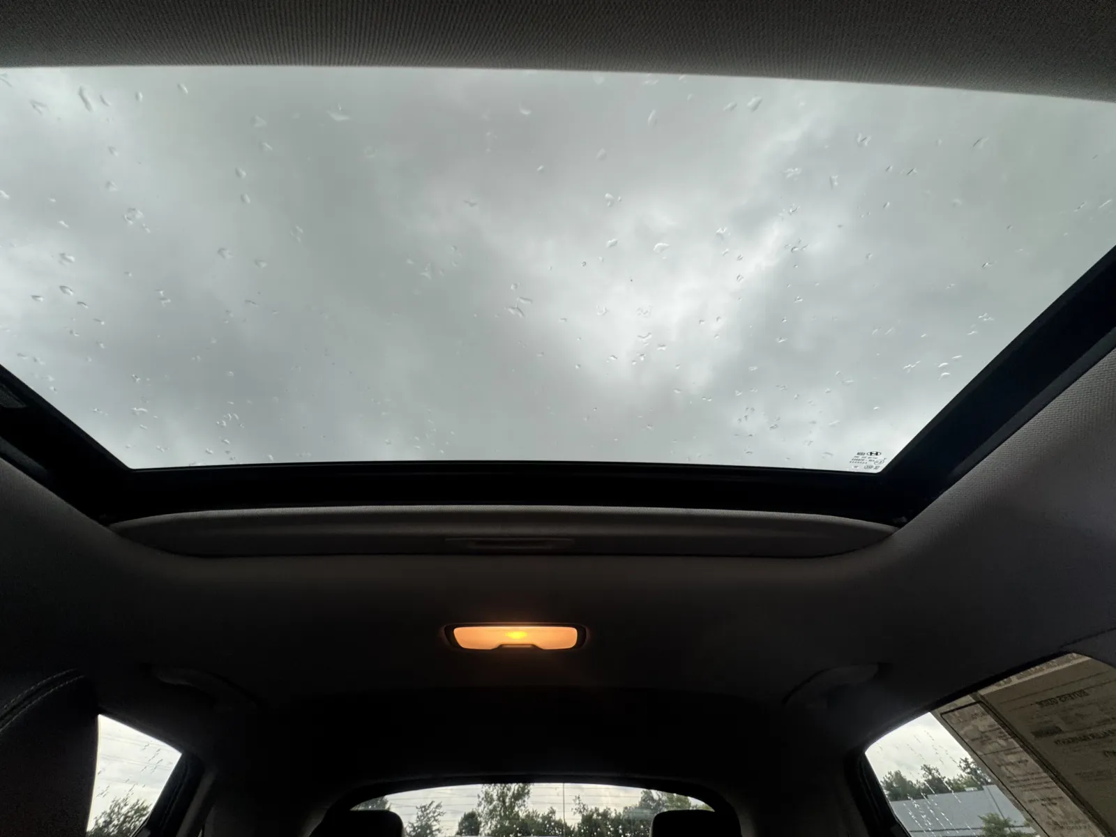 Hyundai Kona photo 3