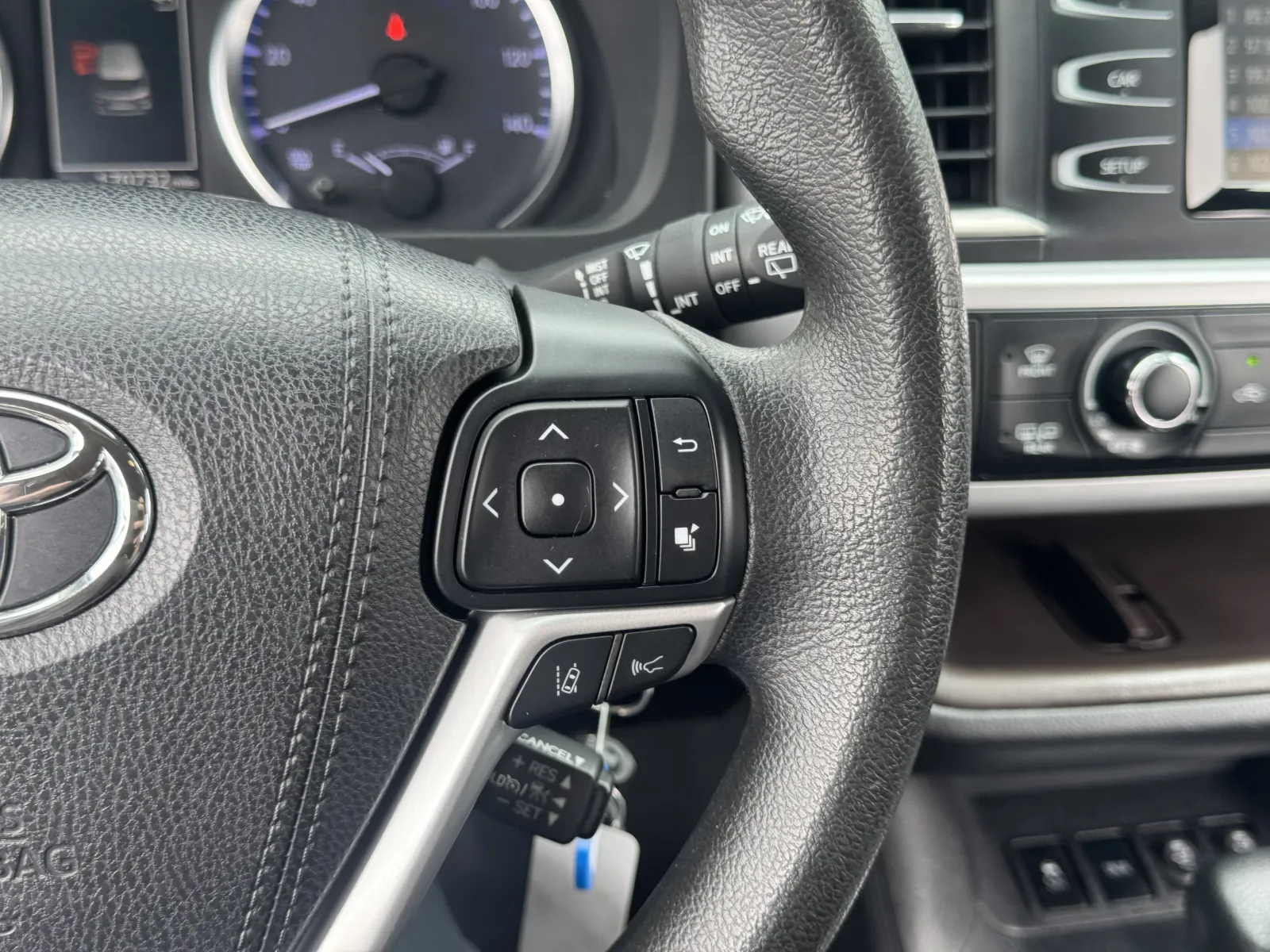 Toyota Highlander photo 23