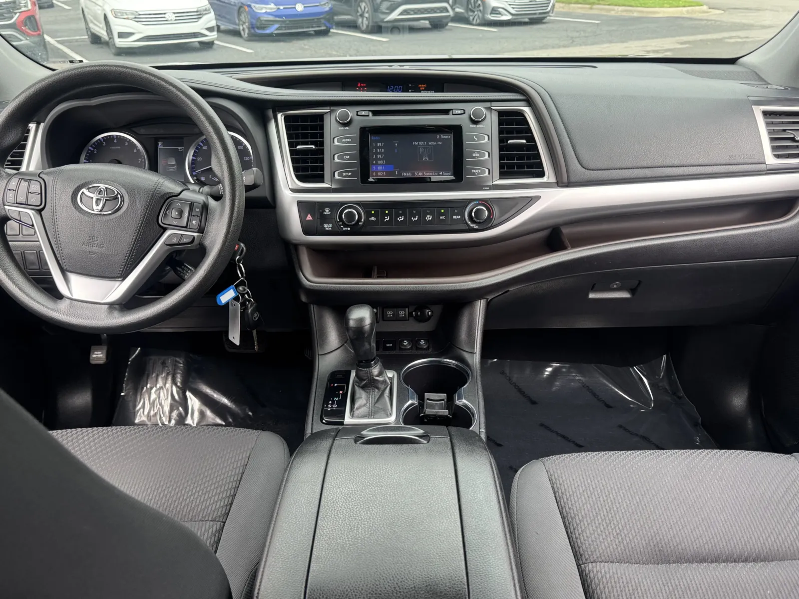Toyota Highlander photo 18