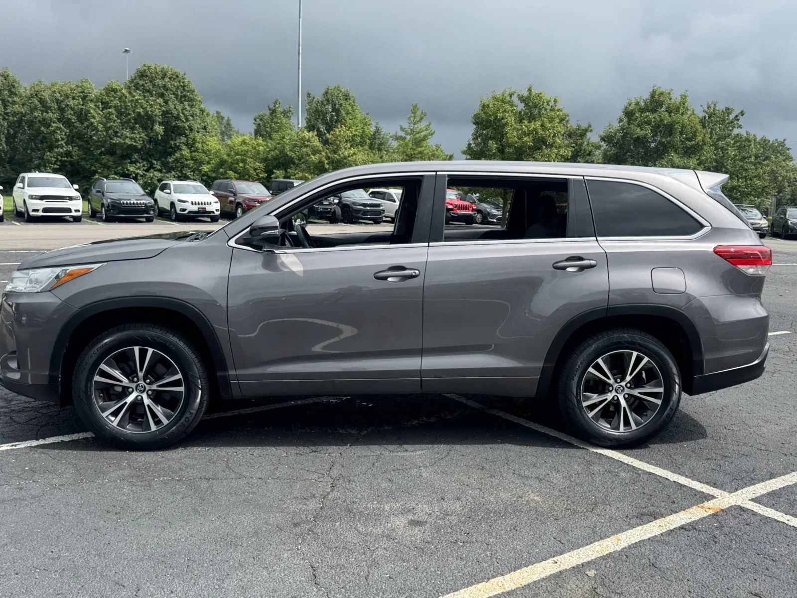 Toyota Highlander photo 7