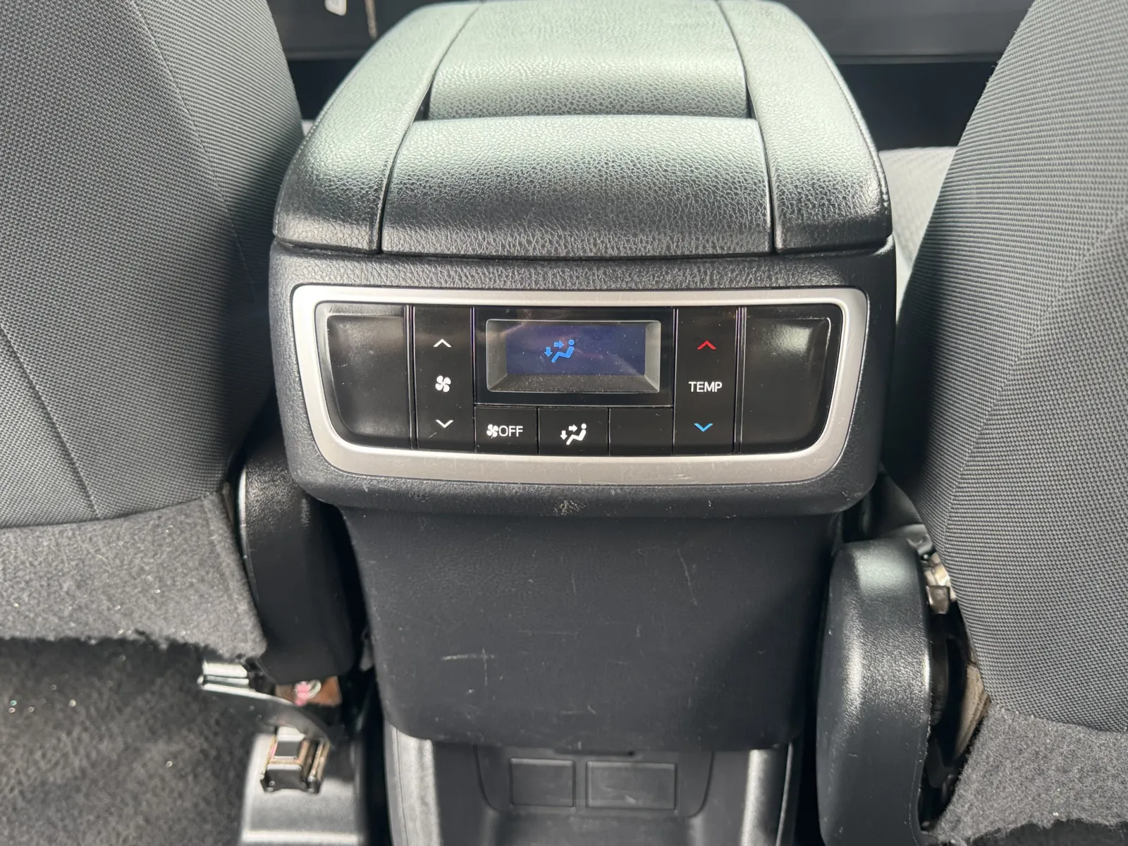 Toyota Highlander photo 17
