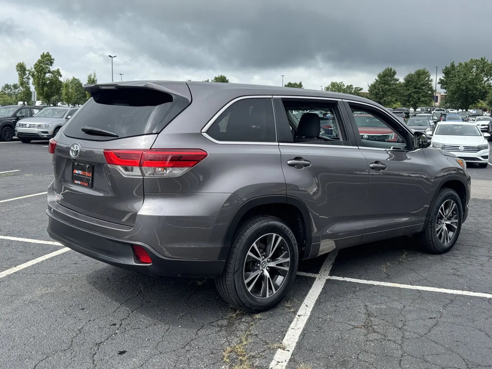 Toyota Highlander photo 12