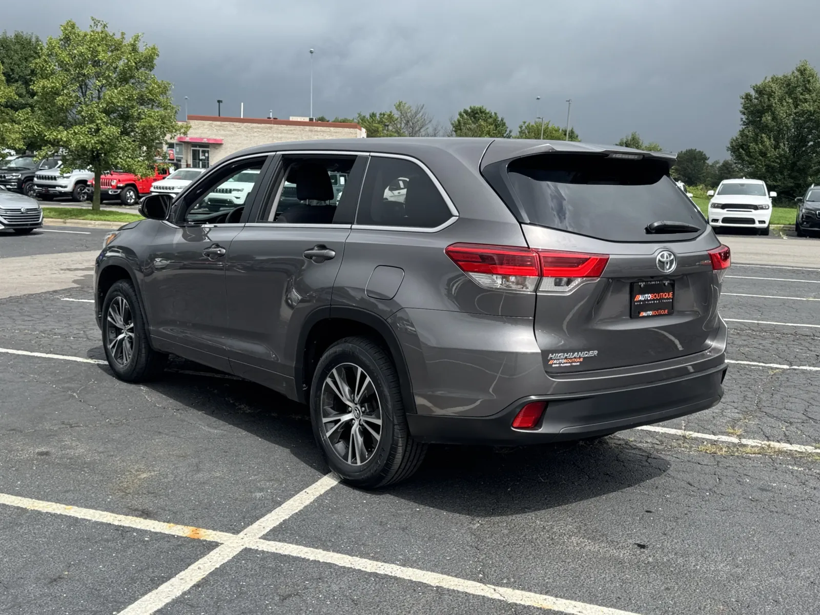Toyota Highlander photo 10