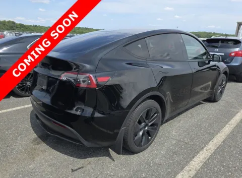 More photos of 2024 Tesla Model Y at Auto Boutique Ohio, OH