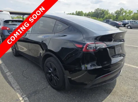 More photos of 2024 Tesla Model Y at Auto Boutique Ohio, OH