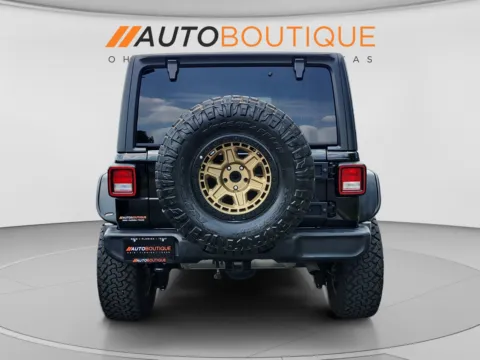 More photos of 2019 Jeep Wrangler Unlimited Sport S at Auto Boutique Ohio, OH