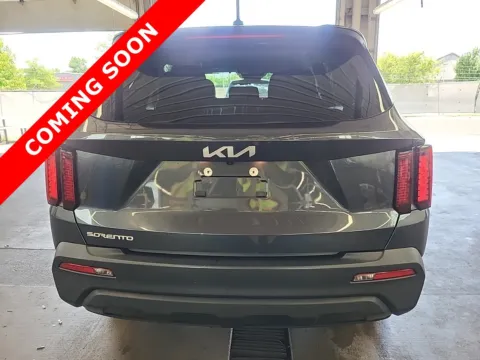 More photos of 2023 Kia Sorento LX at Auto Boutique Ohio, OH