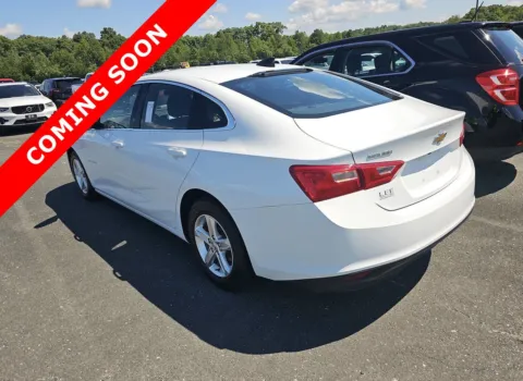 More photos of 2023 Chevrolet Malibu LS at Auto Boutique Ohio, OH