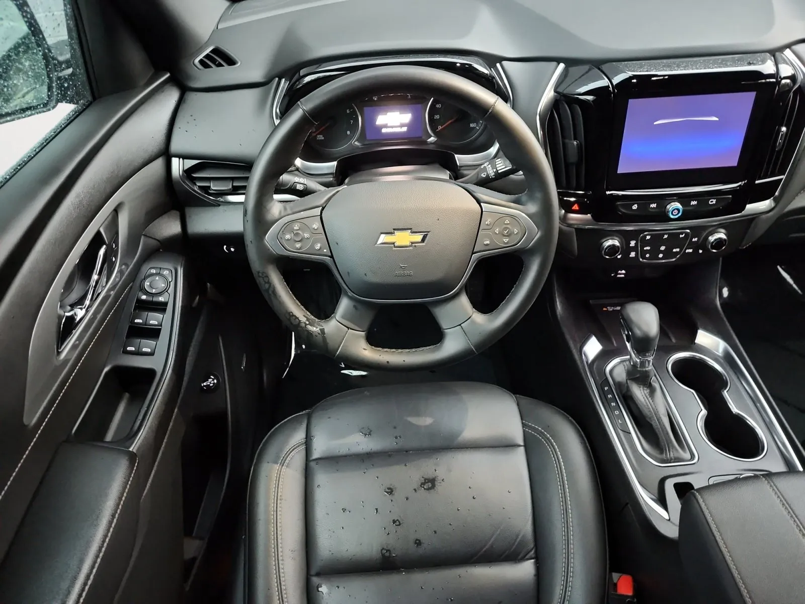 Chevrolet Traverse photo 10