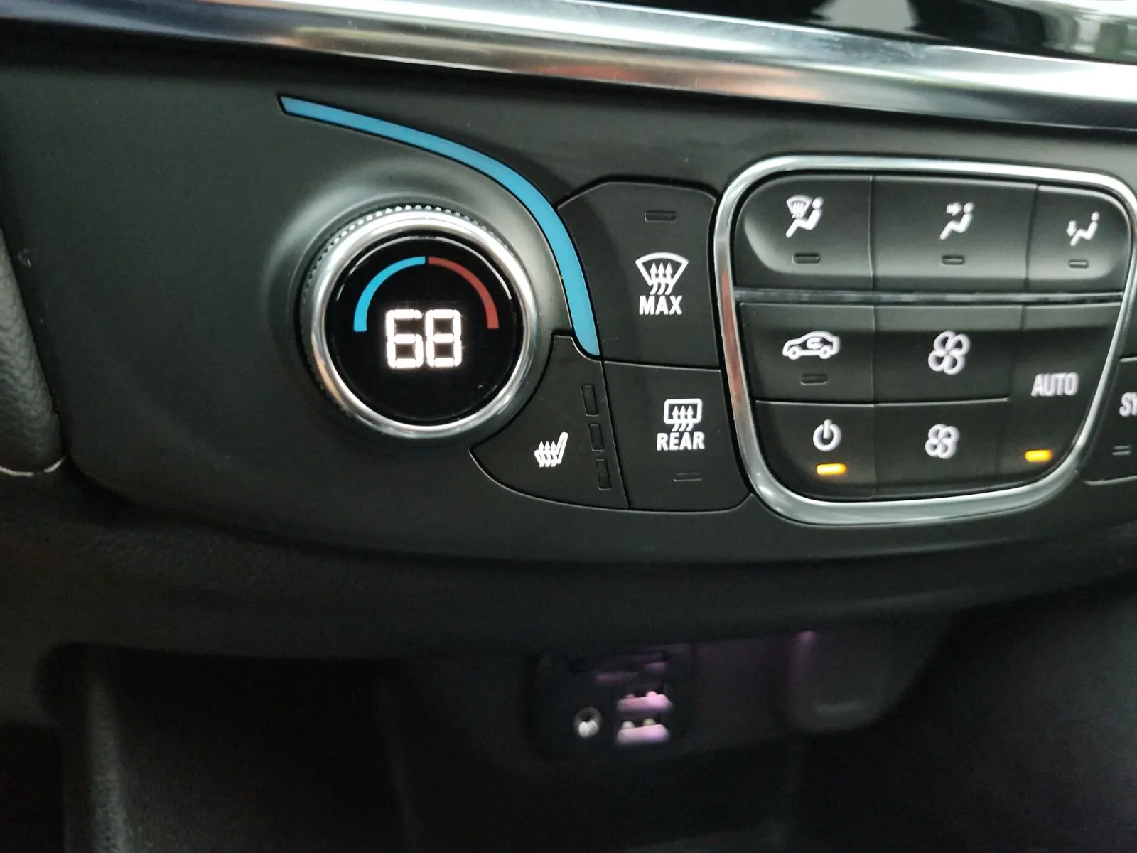 Chevrolet Traverse photo 23