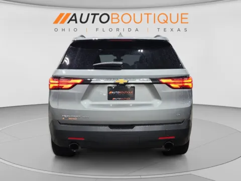More photos of 2023 Chevrolet Traverse LT Leather at Auto Boutique Ohio, OH