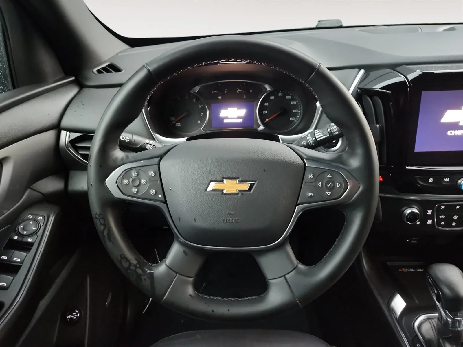 Chevrolet Traverse photo 12