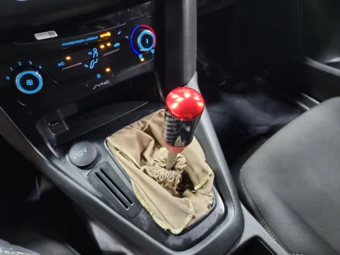 More photos of 2018 Ford Focus S at Auto Boutique Ohio, OH