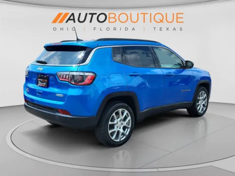 More photos of 2022 Jeep Compass Latitude Lux at Auto Boutique Ohio, OH