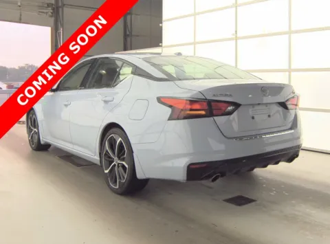 More photos of 2023 Nissan Altima 2.5 SR at Auto Boutique Ohio, OH