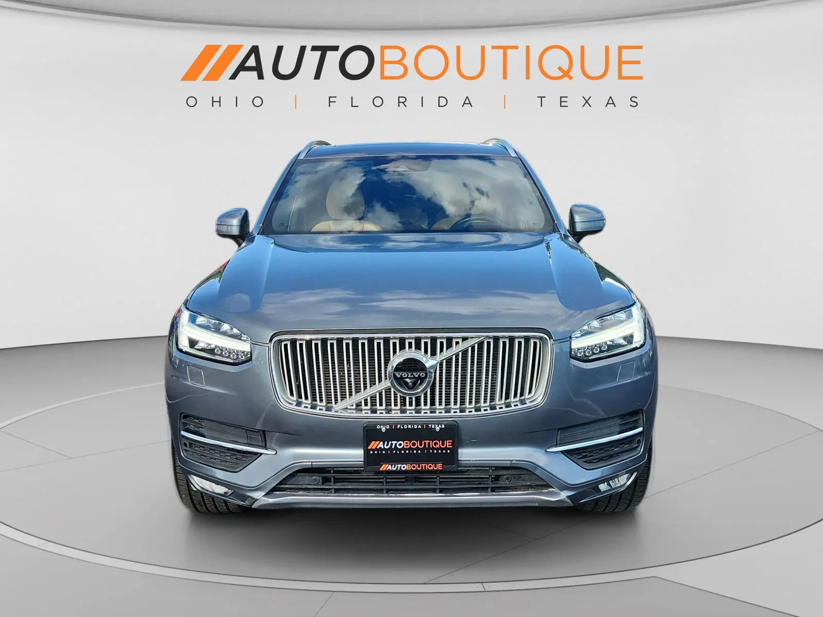 Volvo XC90 photo 8