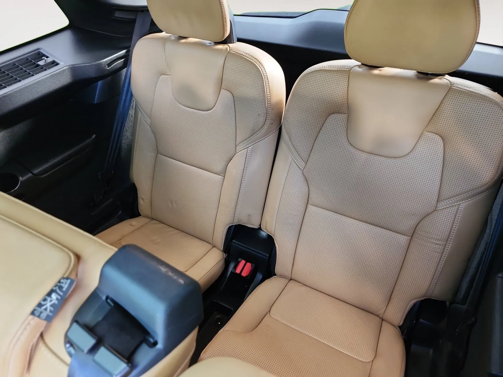 Volvo XC90 photo 15