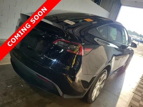 More photos of 2023 Tesla Model Y Long Range at Auto Boutique Ohio, OH