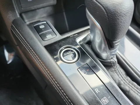 More photos of 2021 Nissan Kicks SV at Auto Boutique Ohio, OH