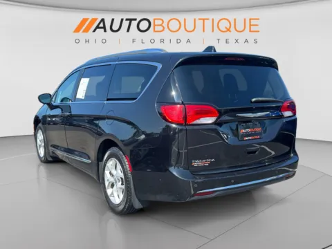 Another view of 2017 Chrysler Pacifica Touring-L Plus for sale in Columbus, OH at Auto Boutique Ohio