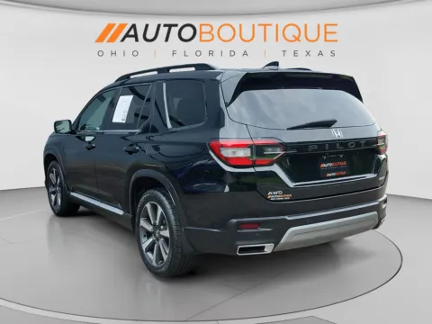 Another view of 2023 Honda Pilot Elite for sale in Columbus, OH at Auto Boutique Ohio