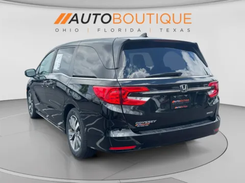 Another view of 2023 Honda Odyssey Touring for sale in Columbus, OH at Auto Boutique Ohio