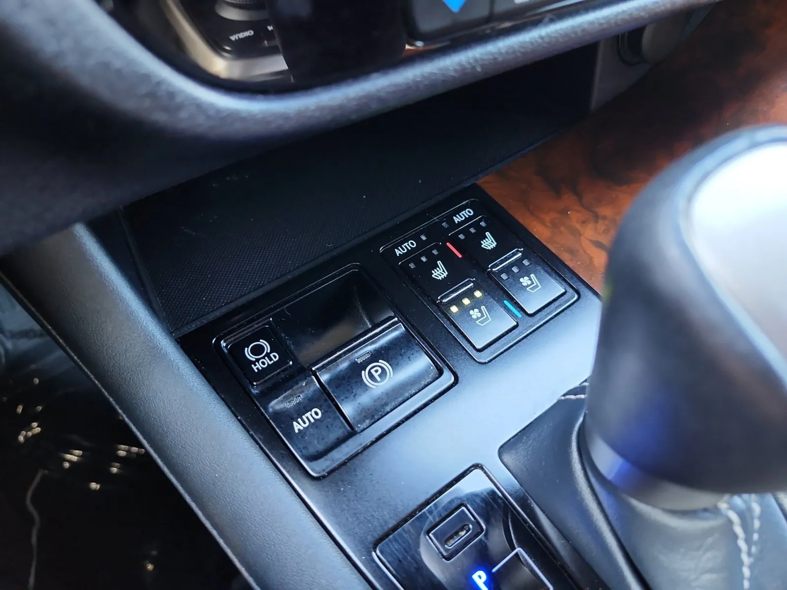 Lexus RX photo 21