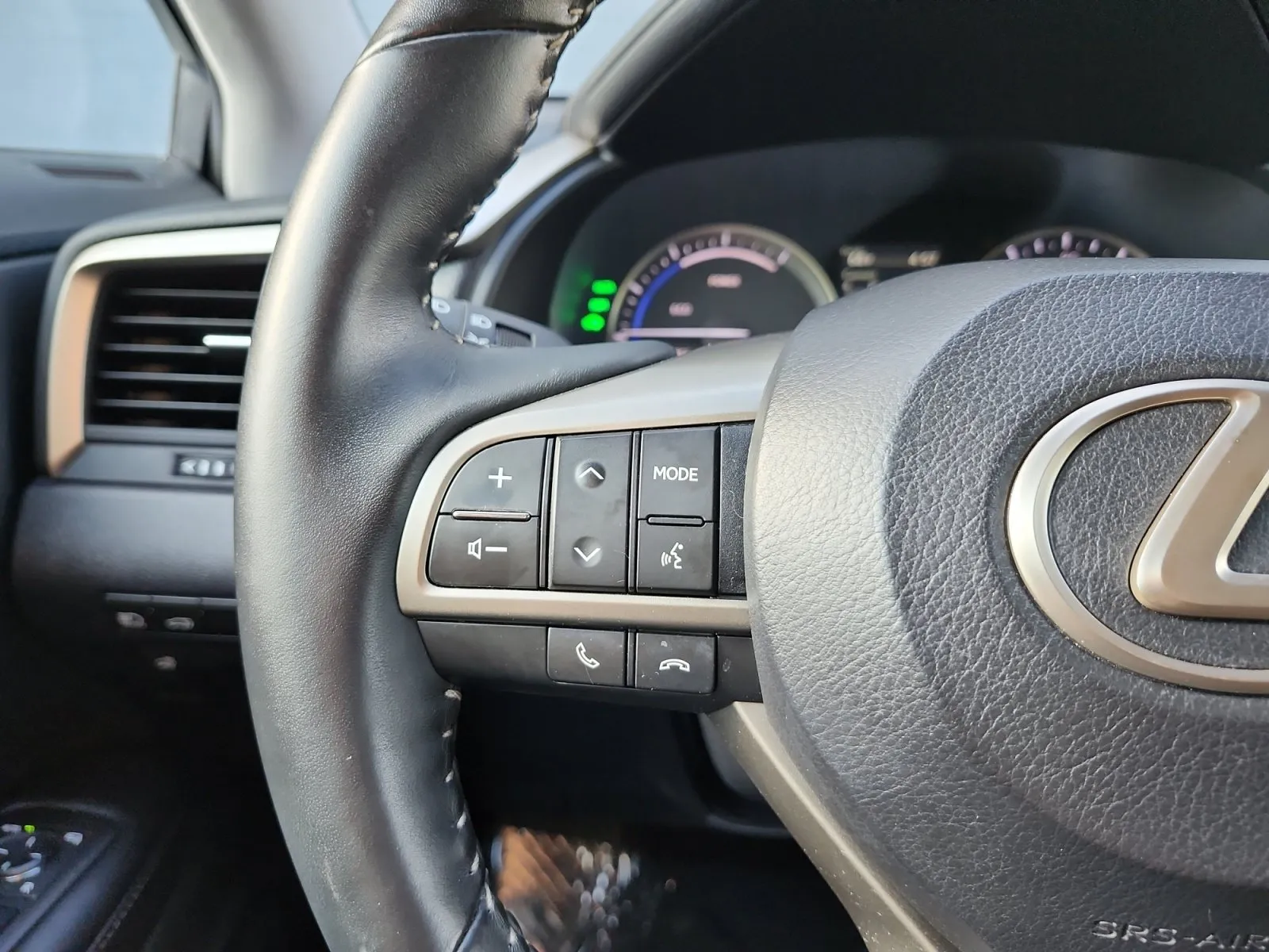 Lexus RX photo 26