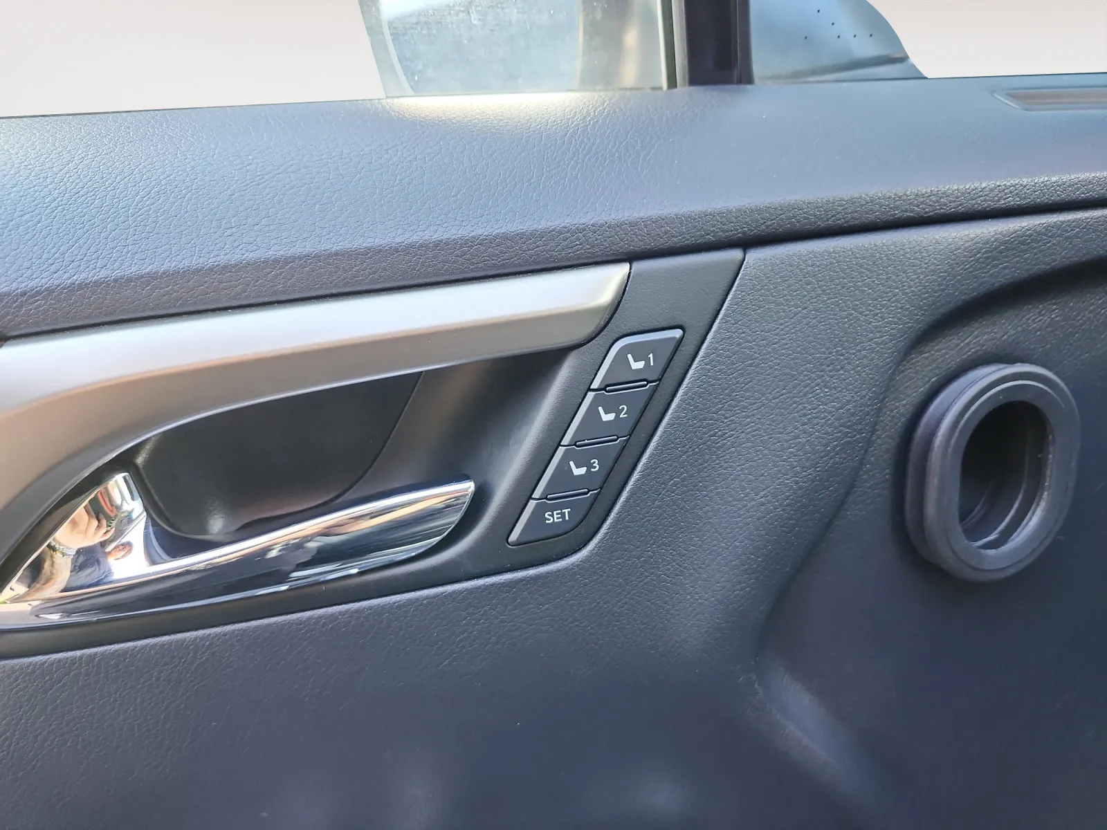 Lexus RX photo 15
