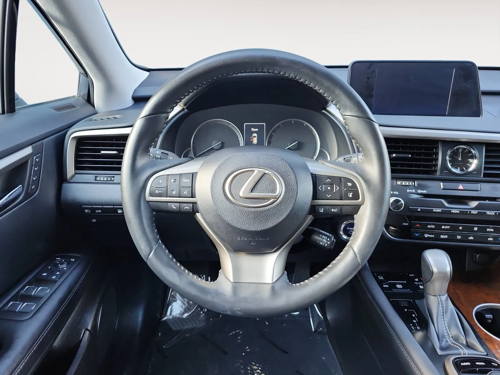 Lexus RX photo 12