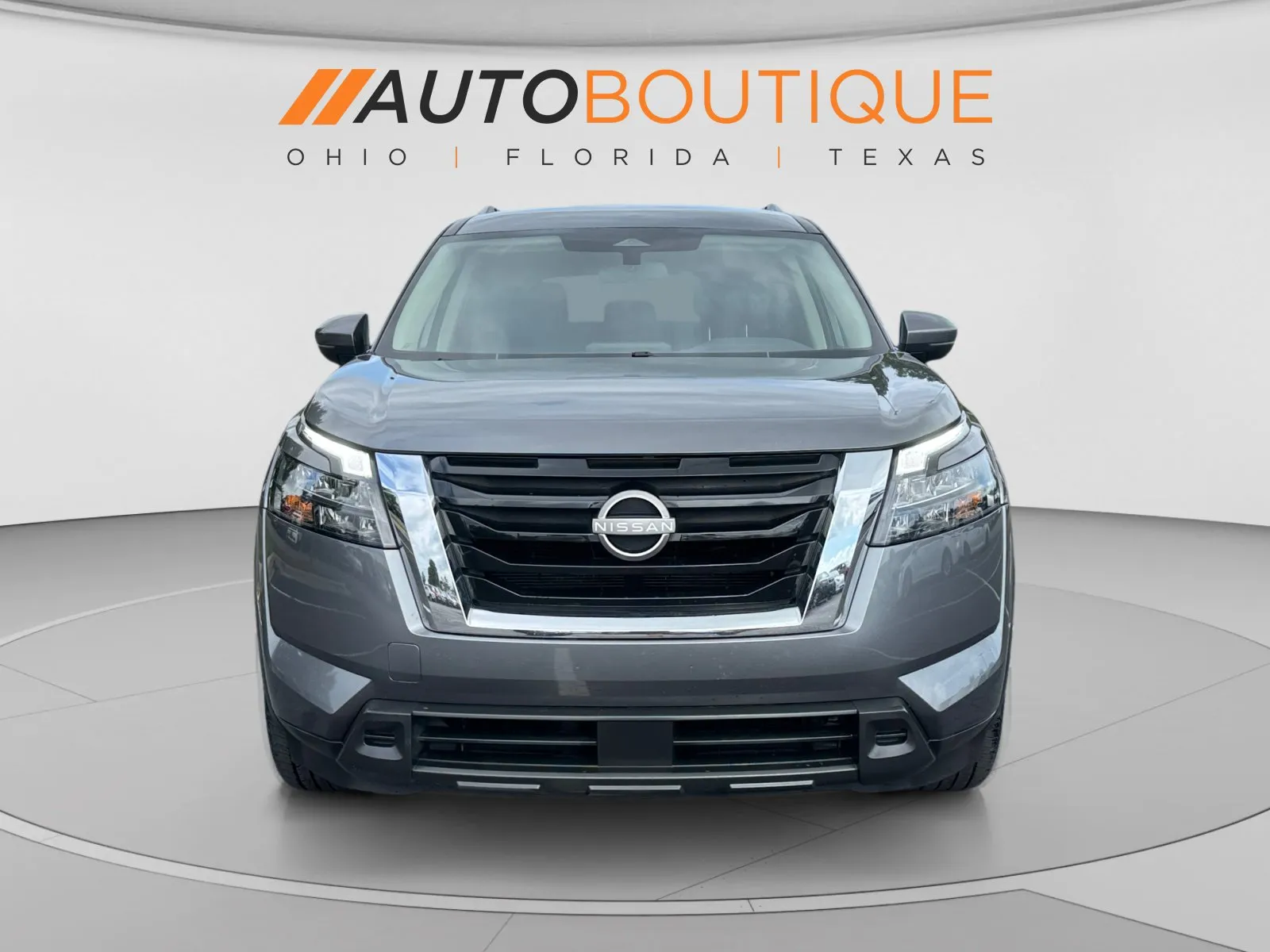 Nissan Pathfinder photo 8