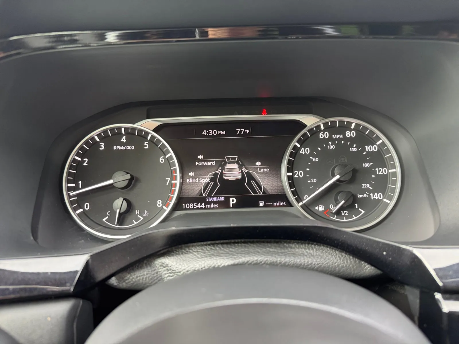 Nissan Pathfinder photo 17